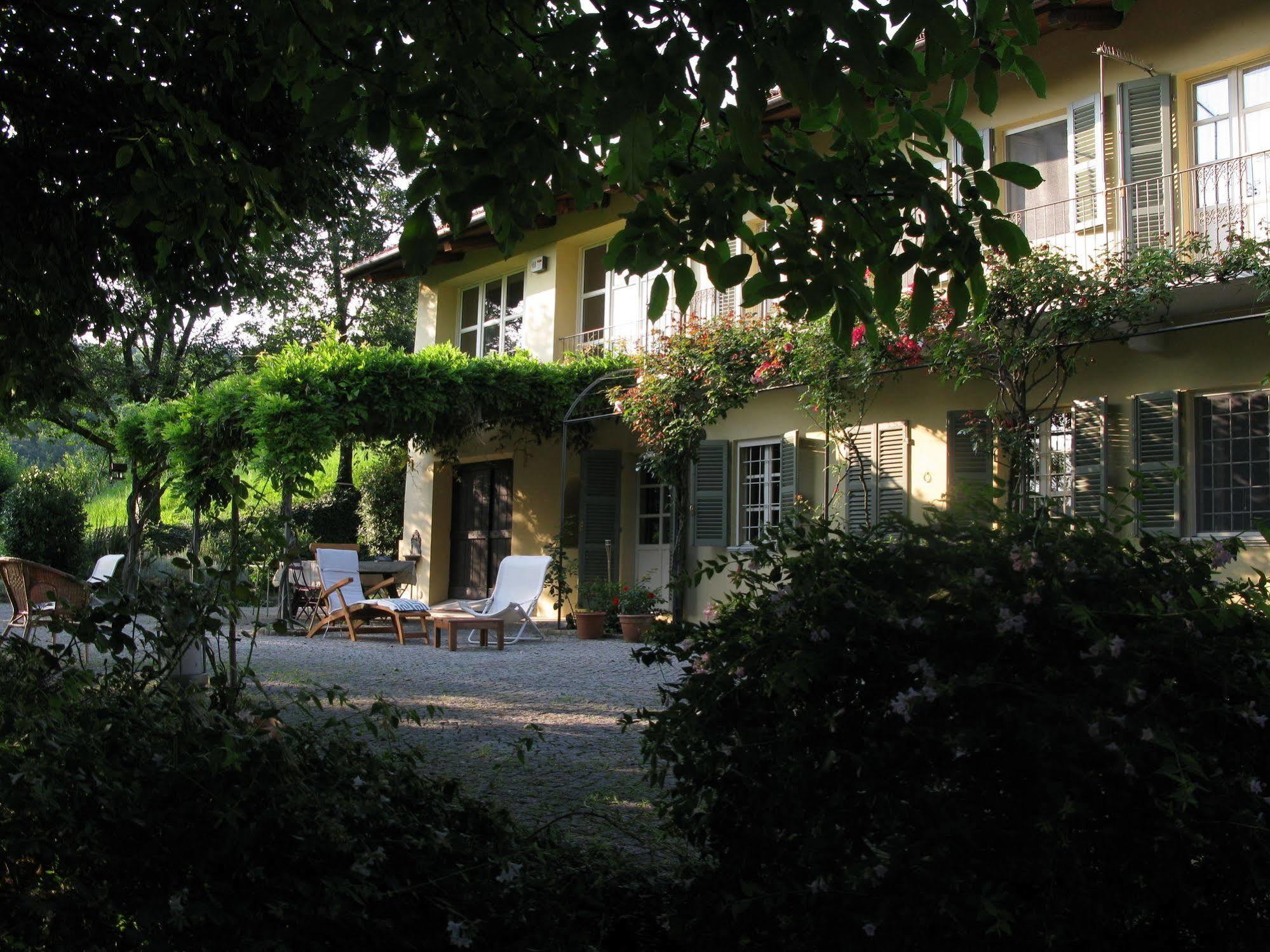 Sotto La Luna Bruna B&B Cocconato Εξωτερικό φωτογραφία
